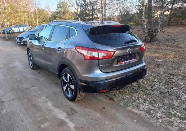 Nissan Qashqai cena 61000 przebieg: 124000, rok produkcji 2015 z Leżajsk małe 562